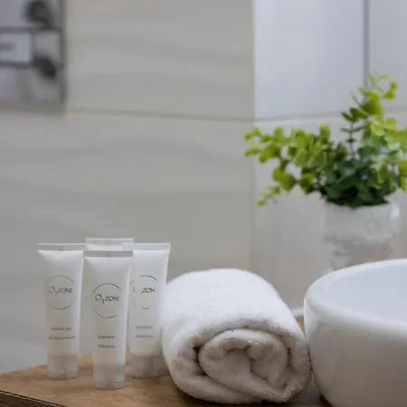 Cosy With A Bath And Parking Space In By Renters アパート ワルシャワ